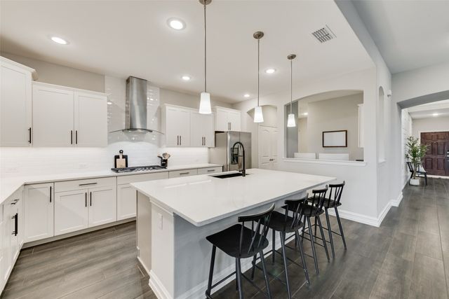 924 Crest Breeze Drive, Fort Worth, TX 76052