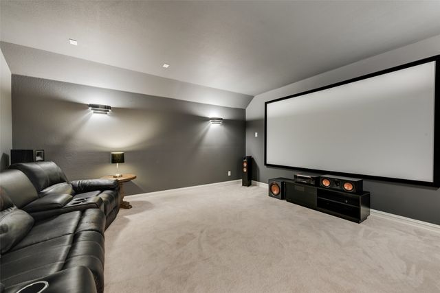 924 Crest Breeze Drive, Fort Worth, TX 76052