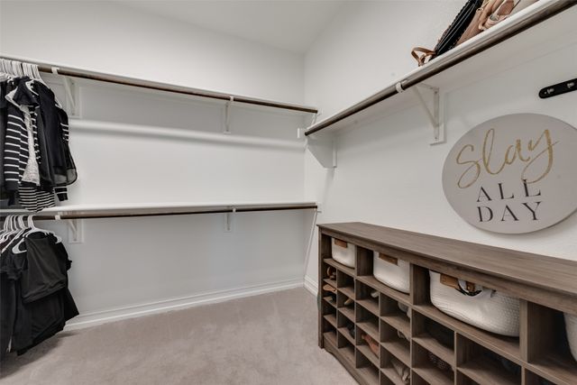 924 Crest Breeze Drive, Fort Worth, TX 76052