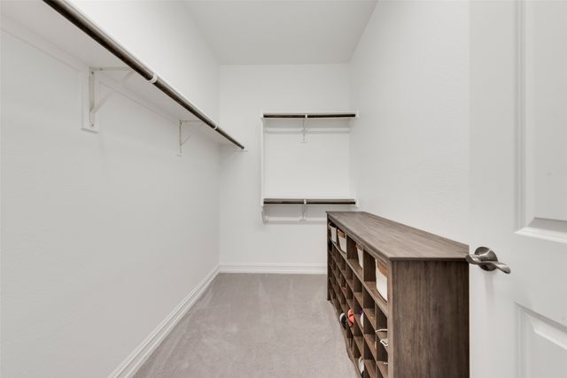 924 Crest Breeze Drive, Fort Worth, TX 76052