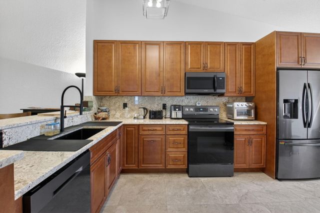 6112 Caladium Road, Delray Beach, FL 33484