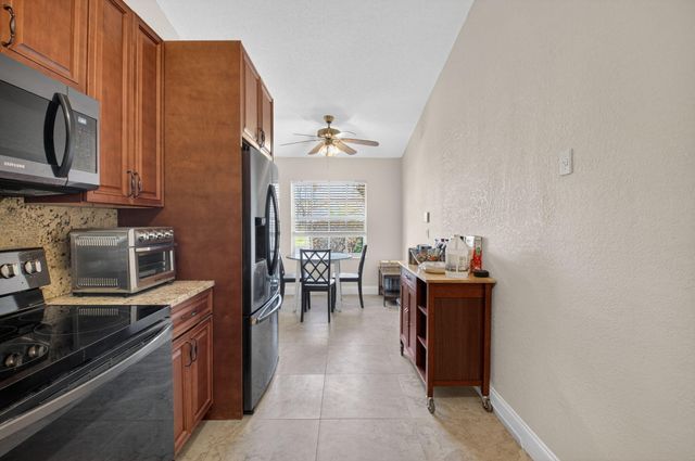 6112 Caladium Road, Delray Beach, FL 33484