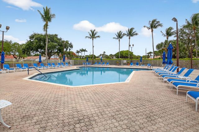 6112 Caladium Road, Delray Beach, FL 33484