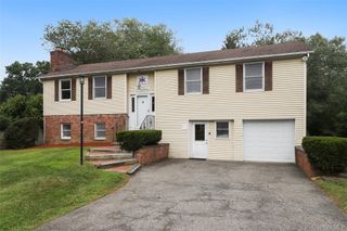 3 Macdonald Avenue, Armonk, NY 10504