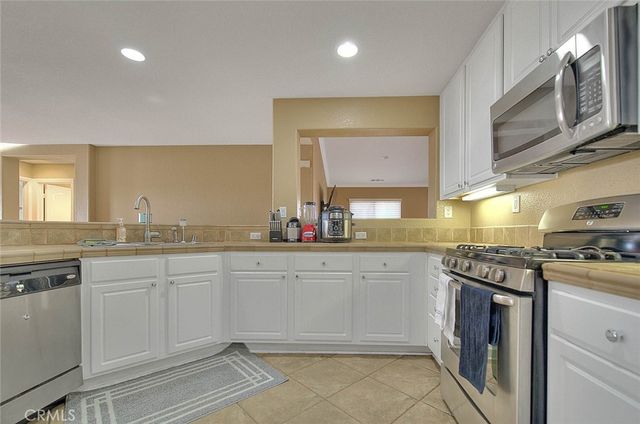 14776 Shetland Court, Victorville, CA 92394