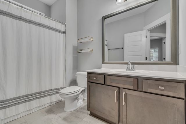 1455 Cotillion Dr, Murfreesboro, TN 37128