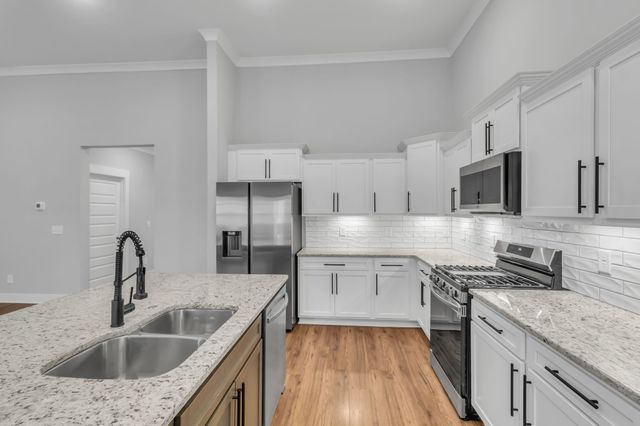 1455 Cotillion Dr, Murfreesboro, TN 37128