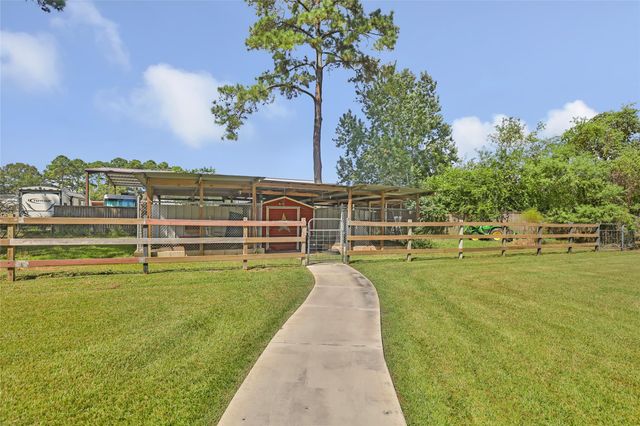 1300 Smith Road, Huffman, TX 77336