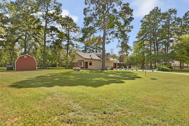 1300 Smith Road, Huffman, TX 77336