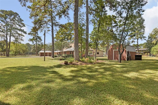 1300 Smith Road, Huffman, TX 77336