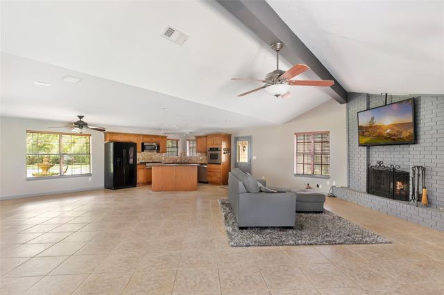 1300 Smith Road, Huffman, TX 77336