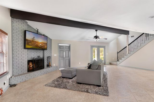 1300 Smith Road, Huffman, TX 77336