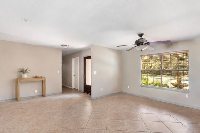 1300 Smith Road, Huffman, TX 77336