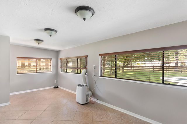 1300 Smith Road, Huffman, TX 77336