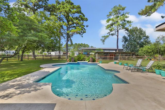 1300 Smith Road, Huffman, TX 77336