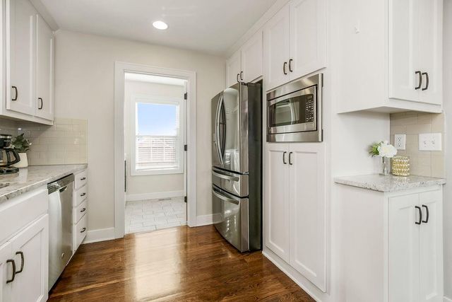 507 Tall Grass Drive, Pleasant Hill, MO 64080