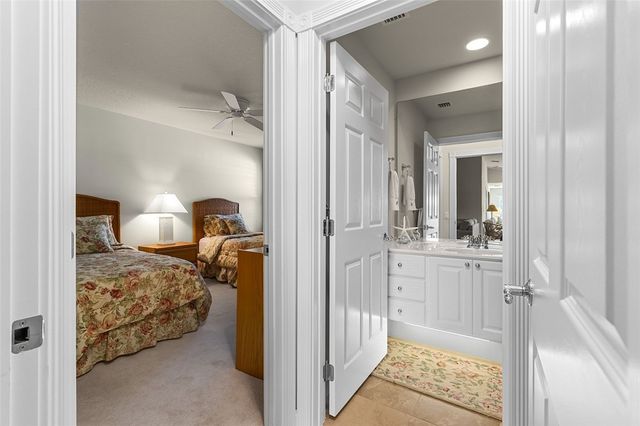 5745 Corsica Place, Vero Beach, FL 32967