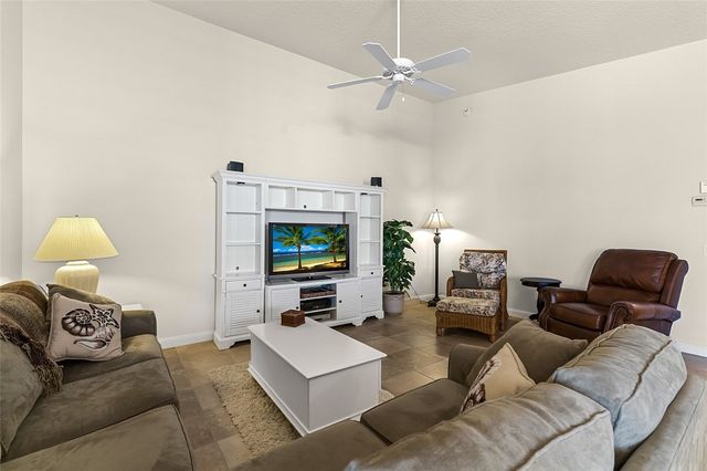 5745 Corsica Place, Vero Beach, FL 32967