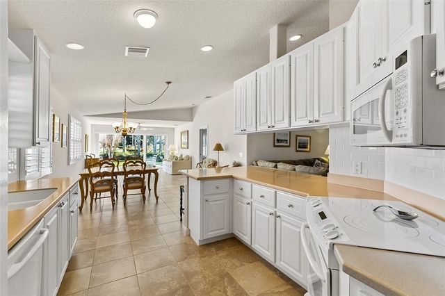 5745 Corsica Place, Vero Beach, FL 32967