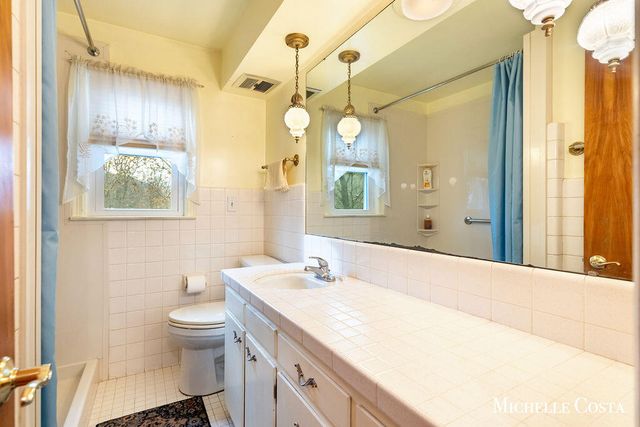 13100 Grand River Drive SE, Lowell, MI 49331