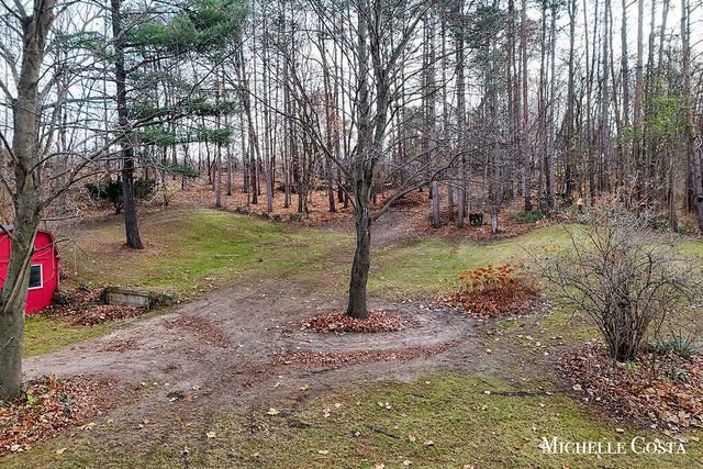 13100 Grand River Drive SE, Lowell, MI 49331