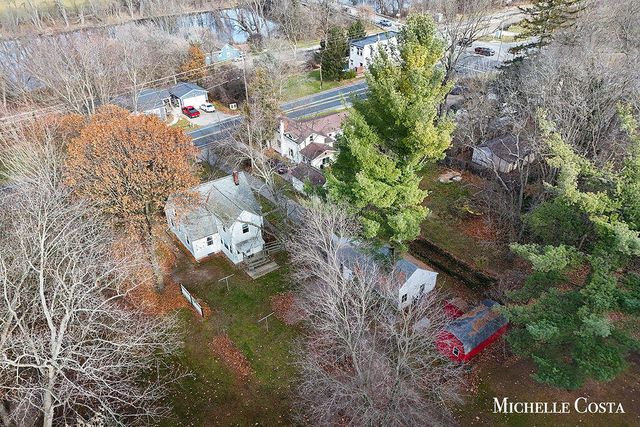 13100 Grand River Drive SE, Lowell, MI 49331