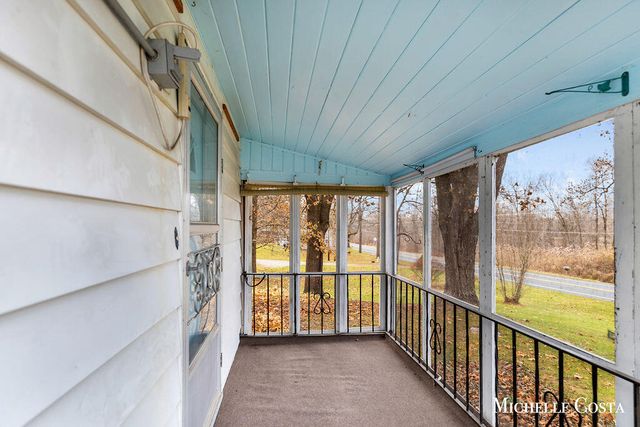 13100 Grand River Drive SE, Lowell, MI 49331