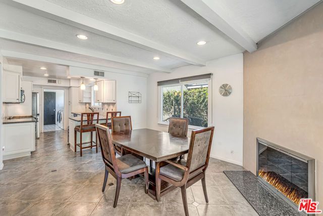6626 Burnet Avenue, Van Nuys (los Angeles), CA 91405