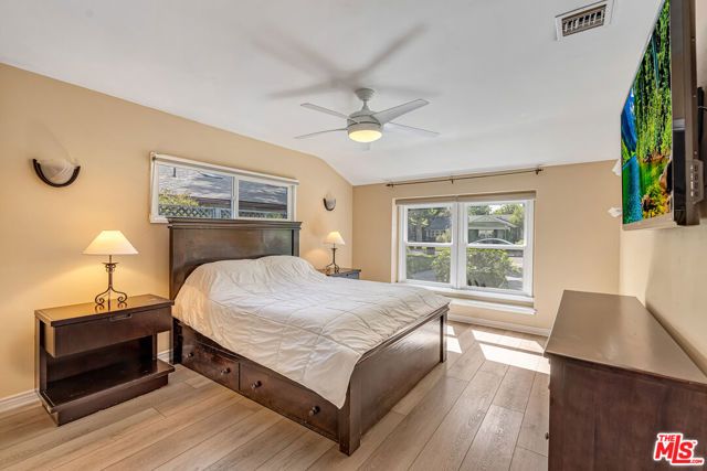 6626 Burnet Avenue, Van Nuys (los Angeles), CA 91405