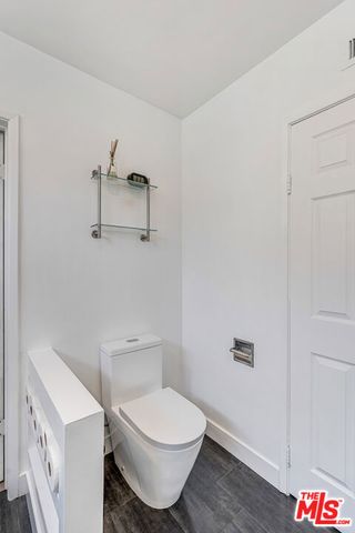 6626 Burnet Avenue, Van Nuys (los Angeles), CA 91405