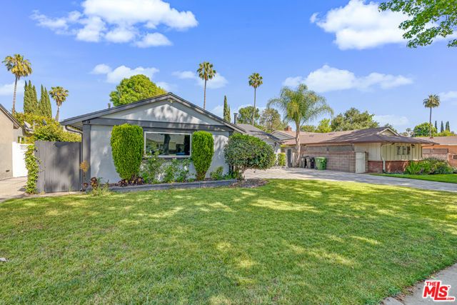 6626 Burnet Avenue, Van Nuys (los Angeles), CA 91405