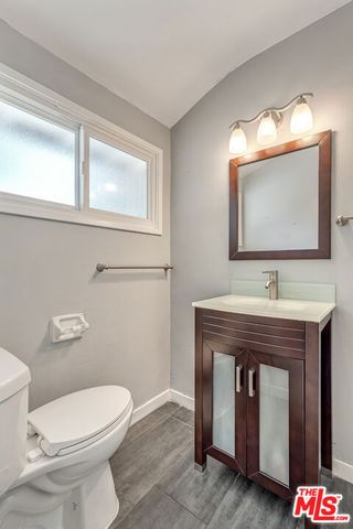 6626 Burnet Avenue, Van Nuys (los Angeles), CA 91405