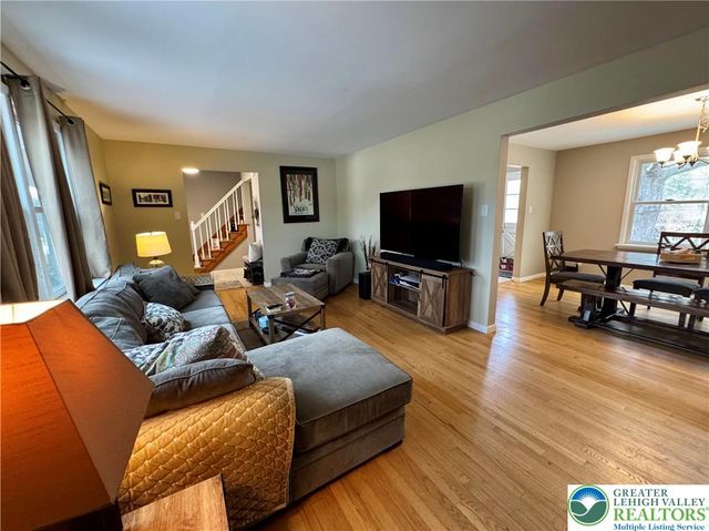 6560 Fernwood Drive, Upper Saucon Twp, PA 18036