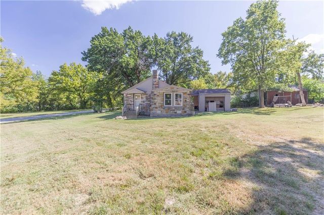 4415 August Lane, Kansas City, KS 66106