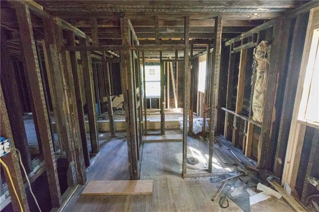 4415 August Lane, Kansas City, KS 66106