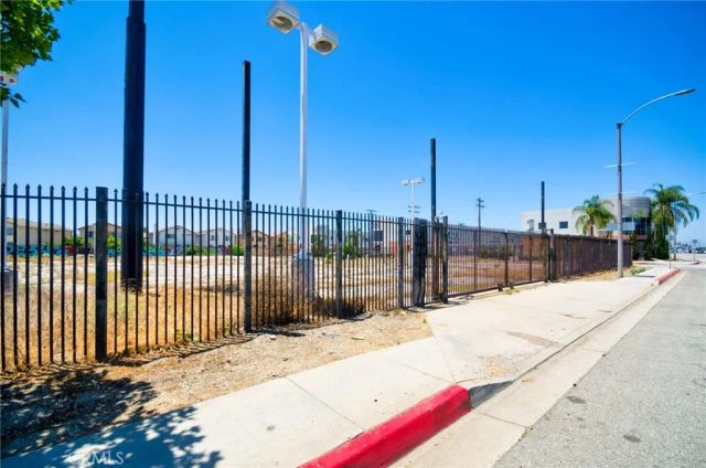 12432 Valley, El Monte, CA 91732