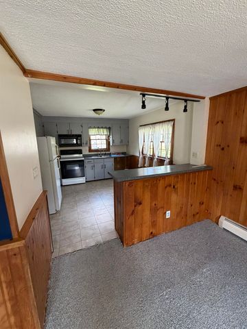 260 Charles Street, Farmington, NH 03835