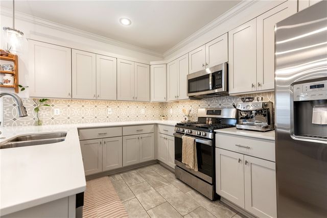 113 Dobson Street, Pea Ridge, AR 72751