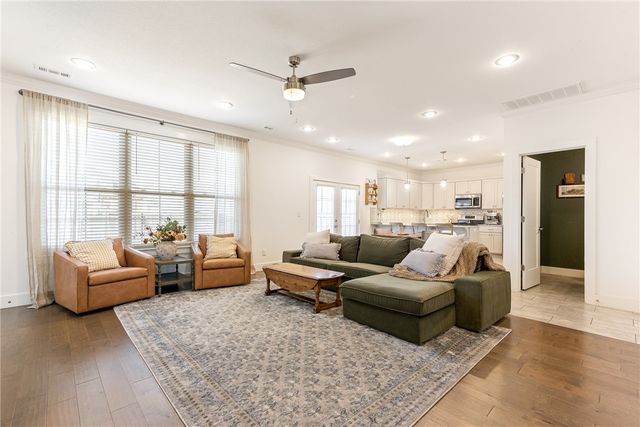 113 Dobson Street, Pea Ridge, AR 72751