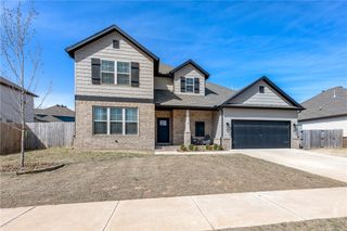 113 Dobson Street, Pea Ridge, AR 72751