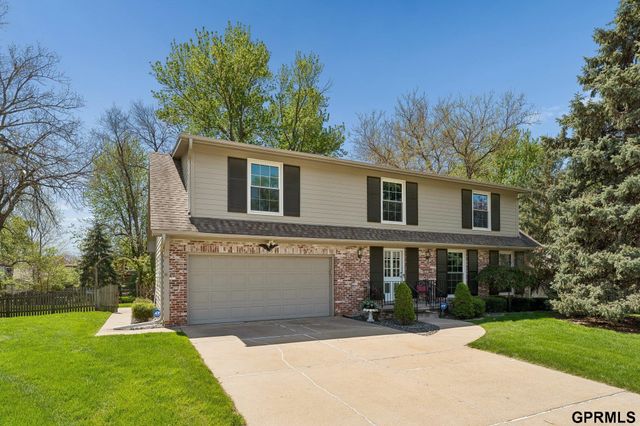 12611 Schroeder Circle, Omaha, NE 68137