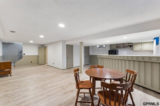 12611 Schroeder Circle, Omaha, NE 68137
