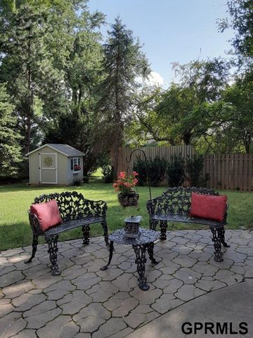 12611 Schroeder Circle, Omaha, NE 68137