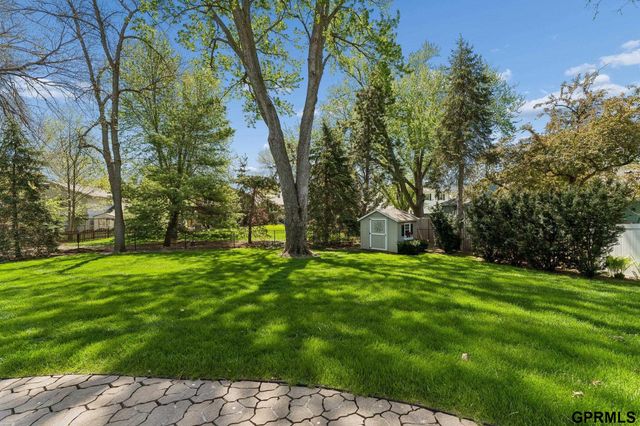 12611 Schroeder Circle, Omaha, NE 68137