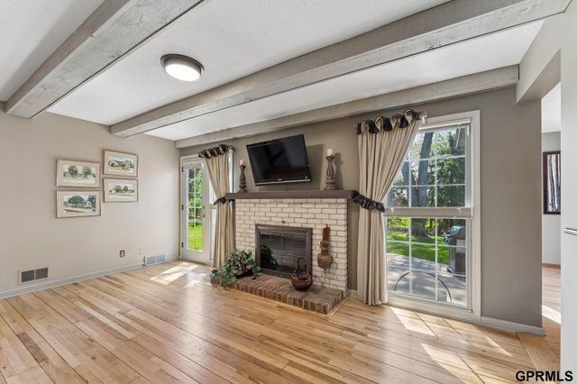 12611 Schroeder Circle, Omaha, NE 68137