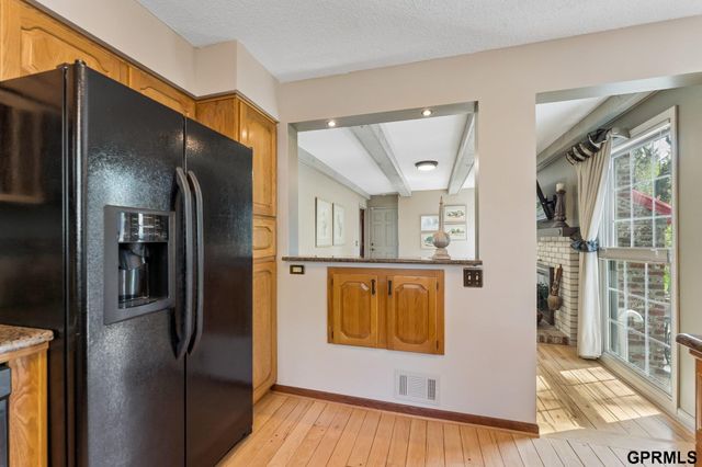 12611 Schroeder Circle, Omaha, NE 68137