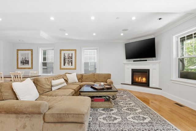 20 Winfield St 1, Boston, MA 02127
