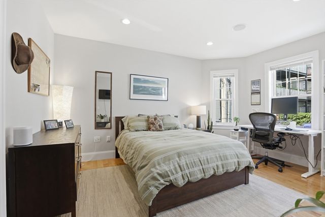 20 Winfield St 1, Boston, MA 02127