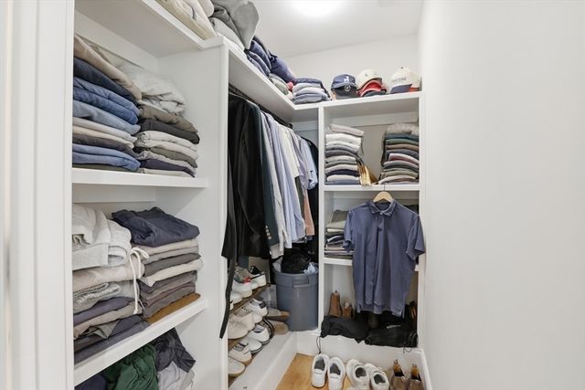 20 Winfield St 1, Boston, MA 02127