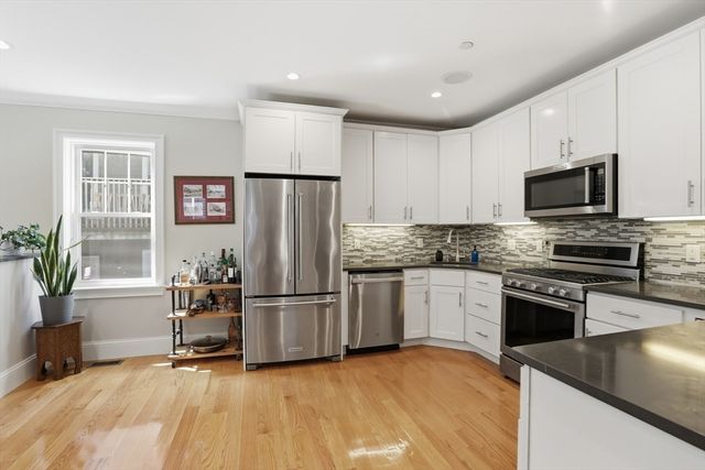 20 Winfield St 1, Boston, MA 02127